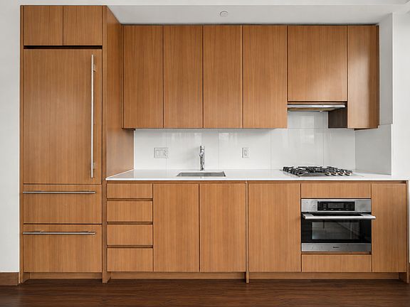 5th image of 400 5th Ave APT 34H