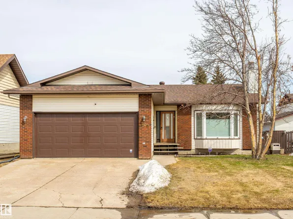 206 20th St, Cold Lake, AB T9M 1E2