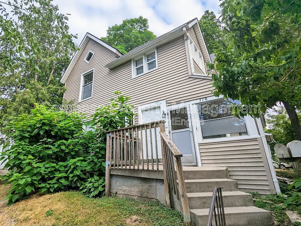 716 Kellogg St SE #2