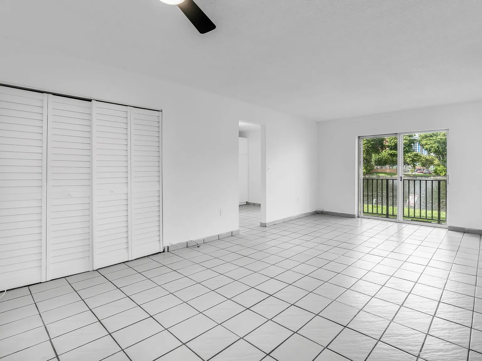 1 bed, 1.0 bath, 709 sqft, $1,700 — Photo 3