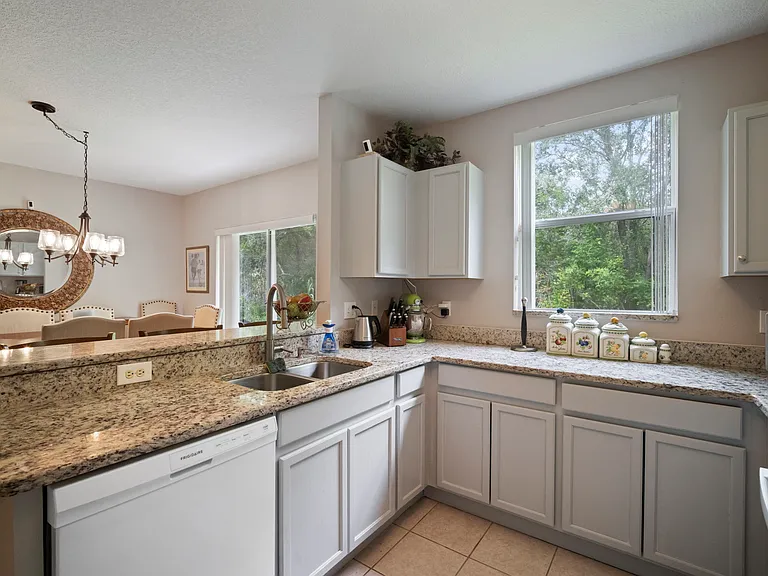 9722 Forestdale Ct — Photo 9