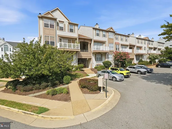 8248 Catbird Cir Unit 101, Lorton, VA 22079