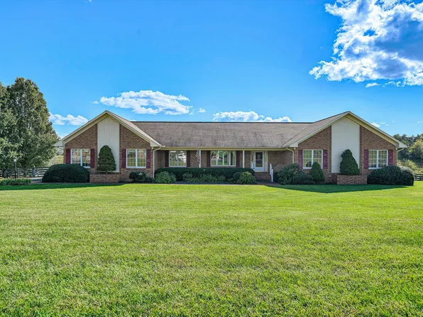 143 Plantation Dr, Fincastle, VA 24090