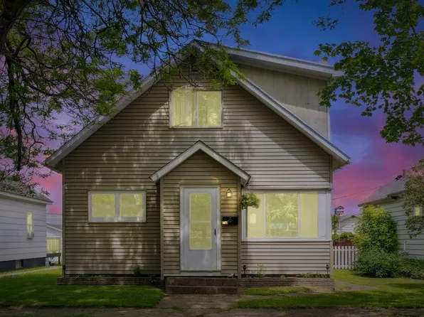 1421 Front St E, Ashland, WI 54806