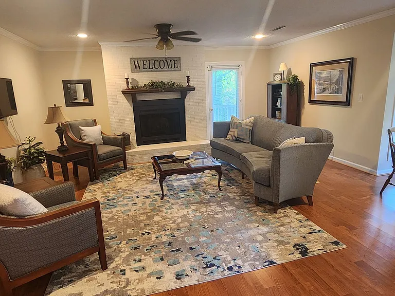 121 Forest View Dr — Photo 6