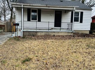 324 S 3rd St, Marion, IL 62959