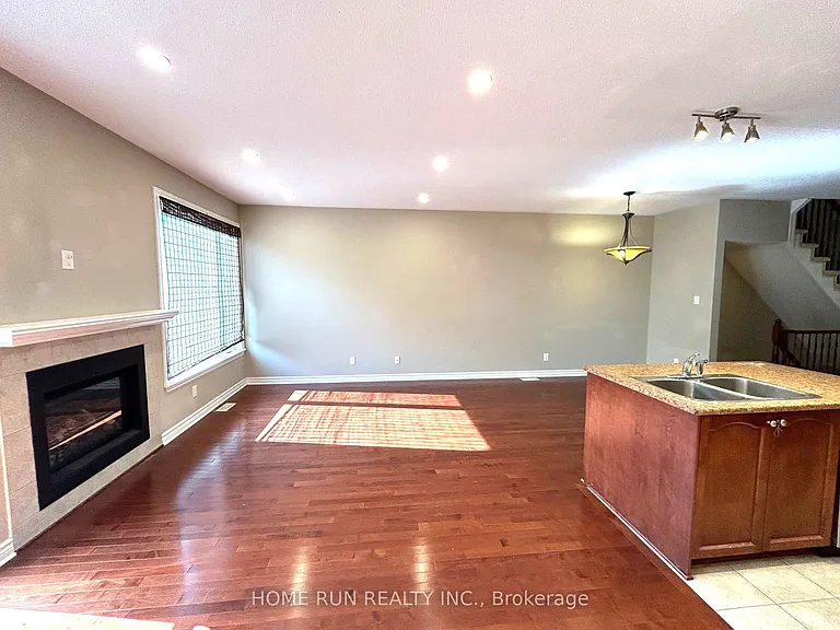 862 Fletcher Cir — Photo 5