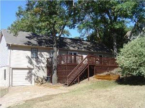 2nd image of 2601 Mountain Laurel Dr
