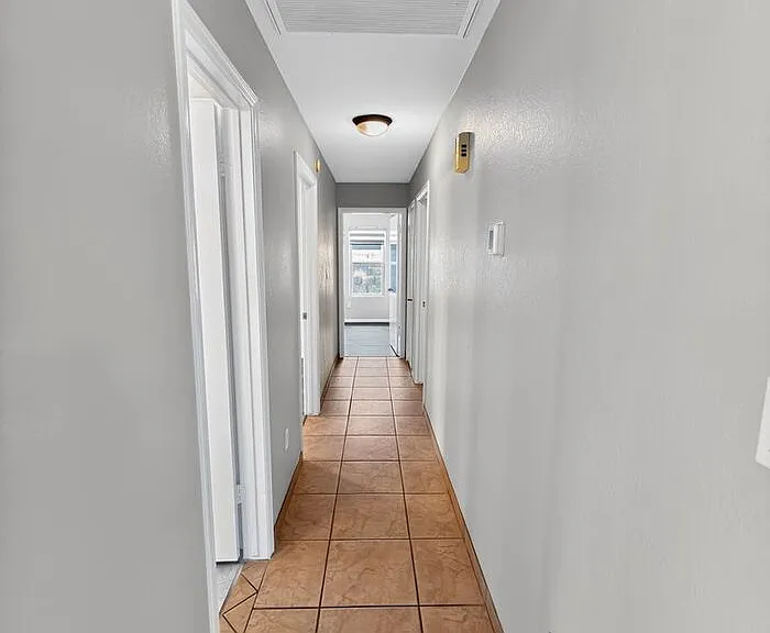 541 S Fir St — Photo 27