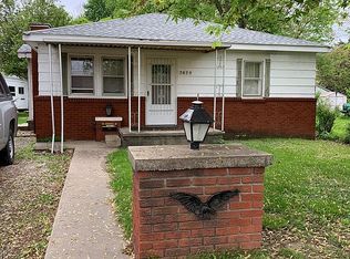 2823 Lowell Ave, Springfield, IL 62704