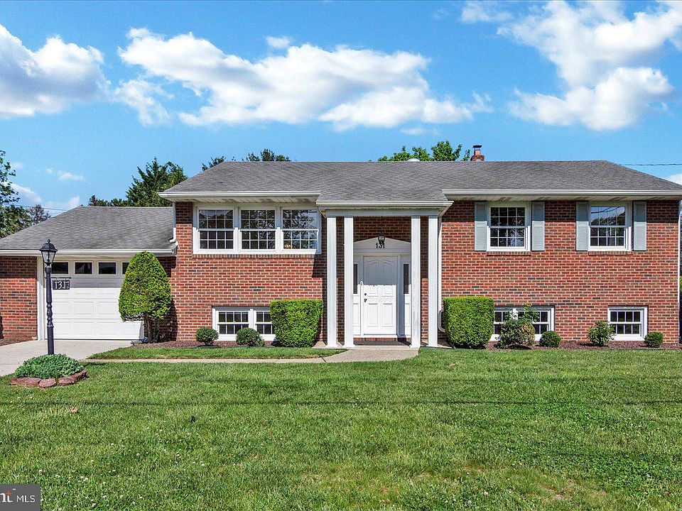 1st image of 131 Middlesex Ave