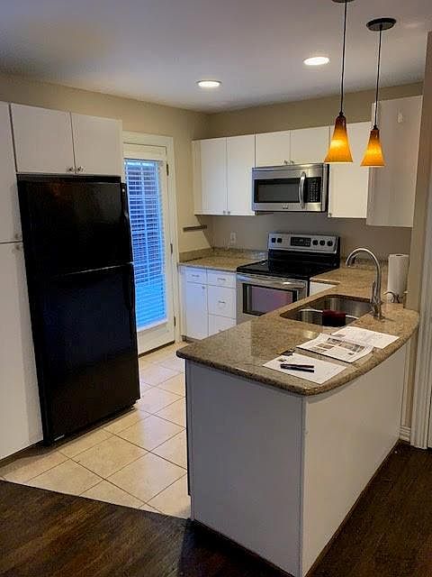 1st image of 4710 Bradford Dr APT B