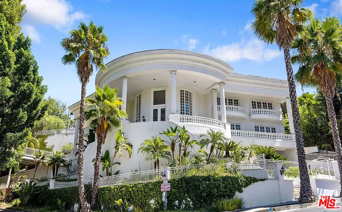 6 bed, 6.5 bath, 8100 sqft, $19,995 — Photo 1