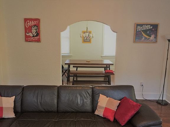 4th image of 1246 Willow Branch Ave