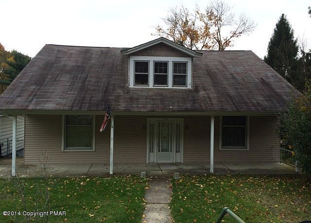 2nd image of 1375 Center Ave