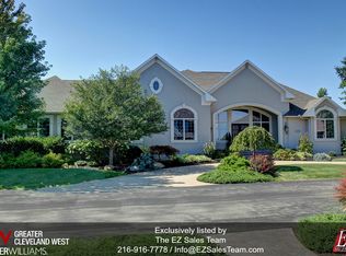 885 Crosstree Ln, Sandusky, OH 44870