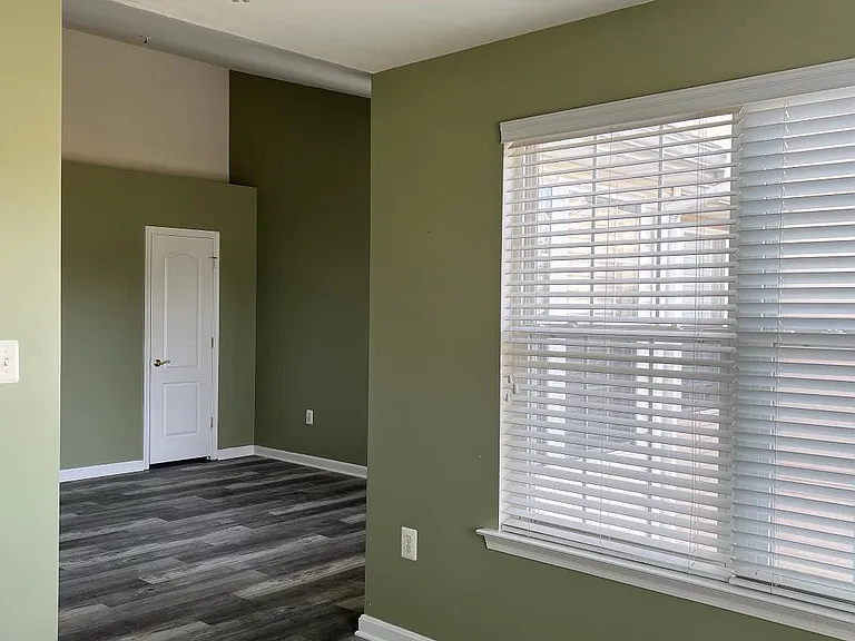 1537 Sunswept Dr — Photo 17