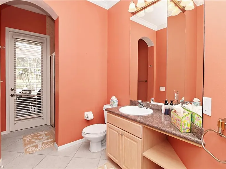 1901 Winding Oaks Way — Photo 17