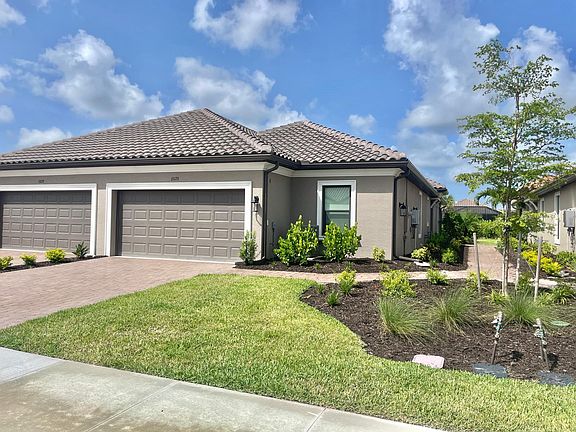 3rd image of 15173 Sacile Ct