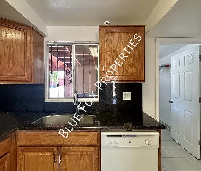 7329 E 28th Pl — Photo 18