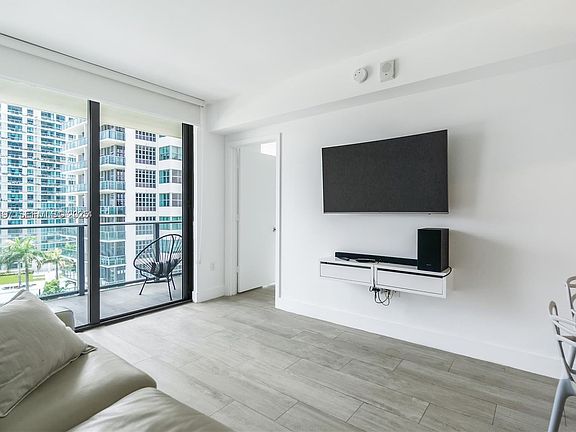5th image of 121 NE 34th St Unit 1203