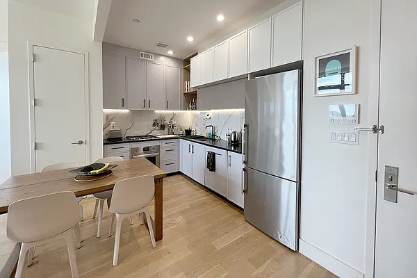 Rented by Nooklyn NYC LLC | media 16