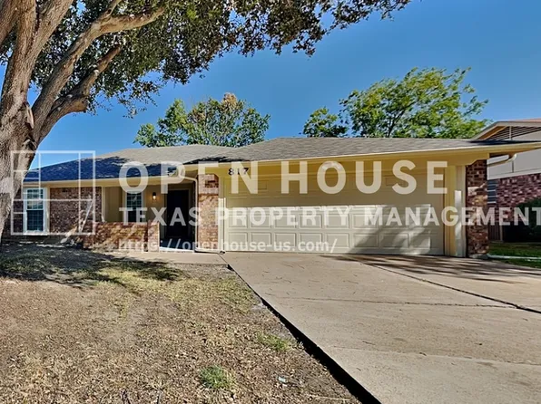 817 Lynne Ln, Burleson, TX 76028