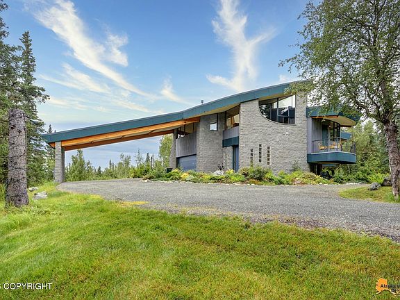 3rd image of 9701 Haven Cir