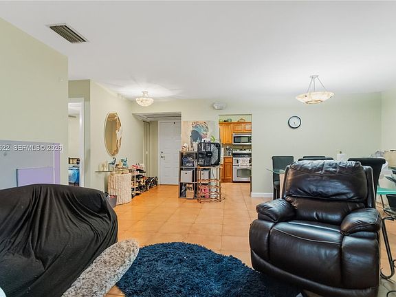 4th image of 3611 NW 35th St #1647