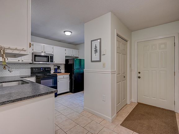 5th image of 160 Northbrook Circle #84
