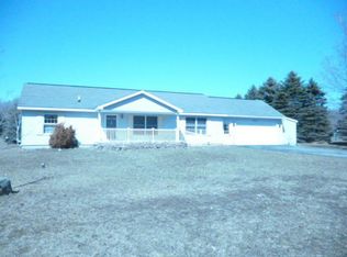 7572 Sandy Ln, Bellaire, MI 49615