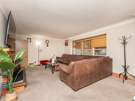 4th image of 6244 Portland Ave