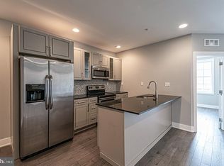 135 N 3rd St UNIT 3D, Philadelphia, PA 19106