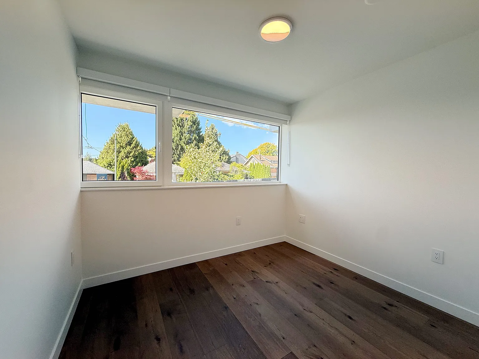 2 bed, 580 sqft, $2,300 — Photo 4