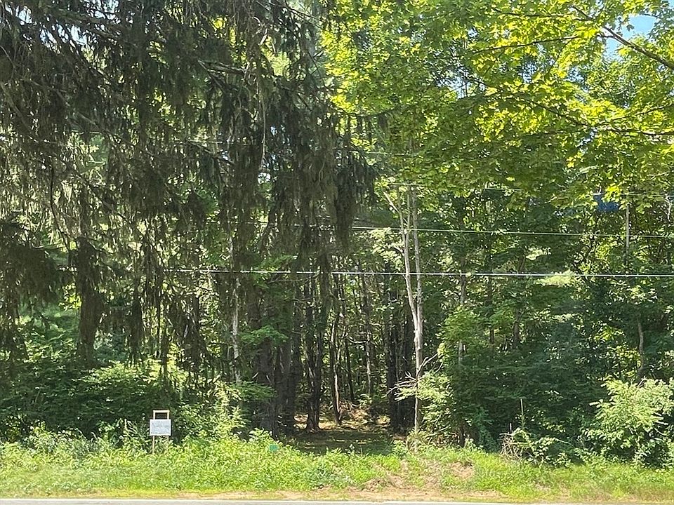 2nd image of 305 Warren Rd