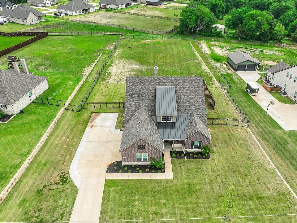 1st image of 544 Majors Rd