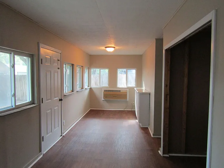 255 Garden Cir — Photo 17
