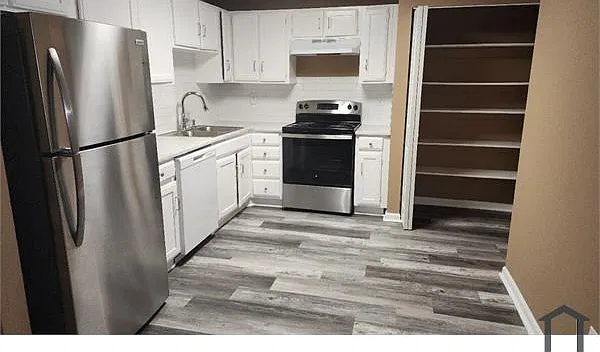 4 bed, 1980 sqft, $1,900 — Photo 3