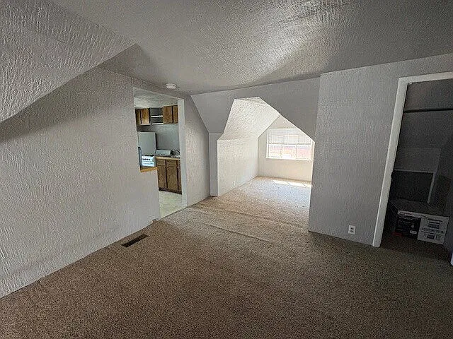 1 bed, 1.0 bath, $1,200 — Photo 3