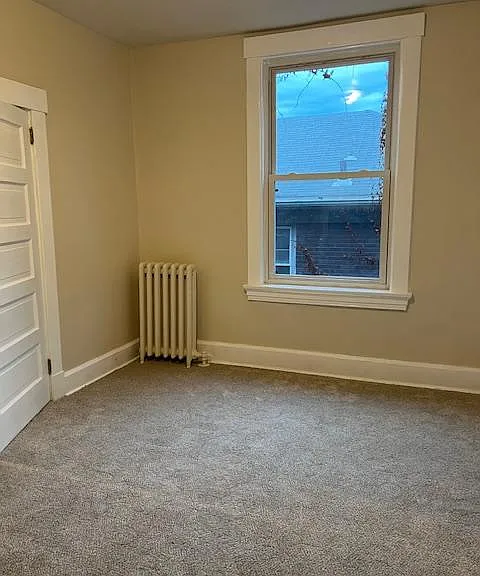 1107 Greenfield Ave #1 — Photo 3