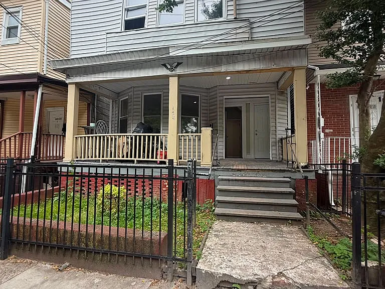 164 Seymour Ave #1 — Photo 9