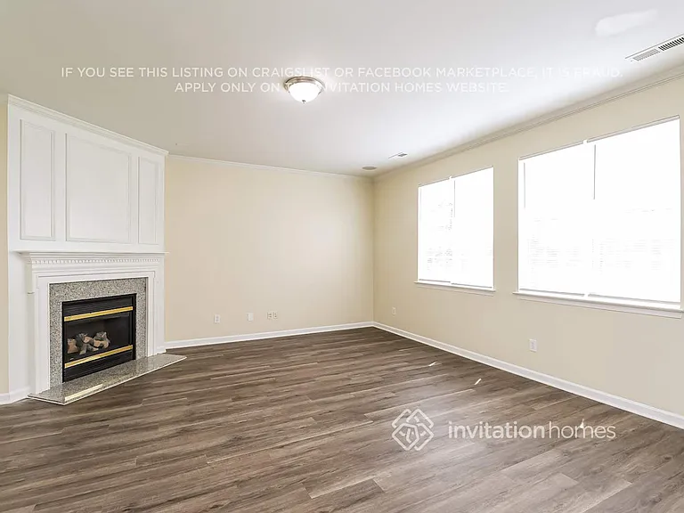 4701 Sandtyn Dr — Photo 5
