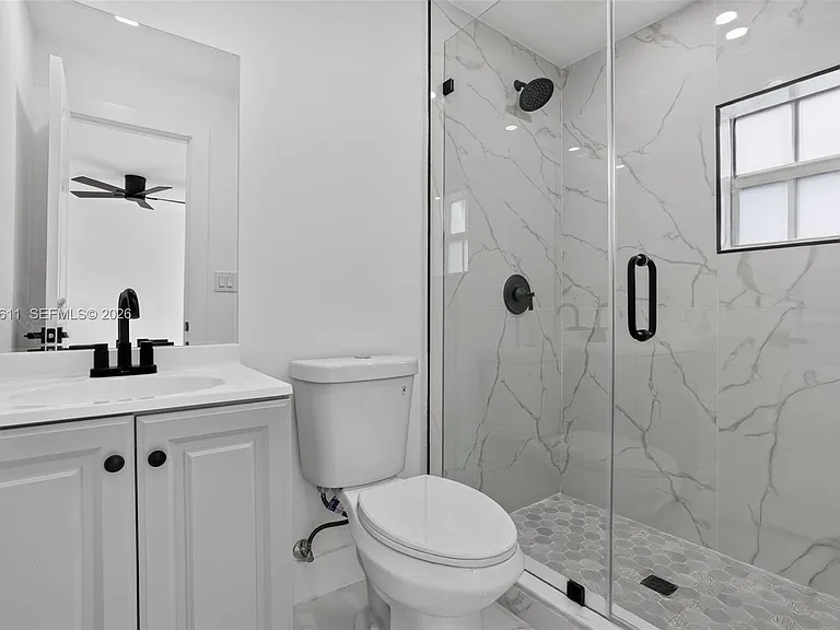 1920 SW 67th Ave — Photo 25
