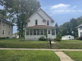 920 N Adams Ave, Mason City, IA 50401