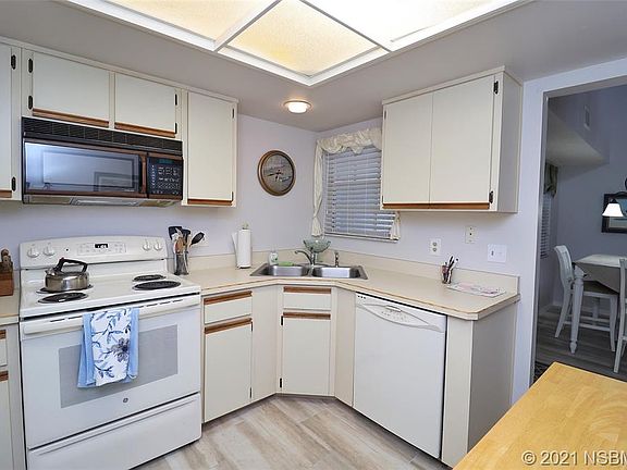 5th image of 4313 Sea Mist Dr APT 262