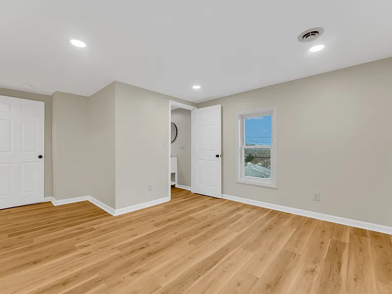 1251 Richwood Ave — Photo 8