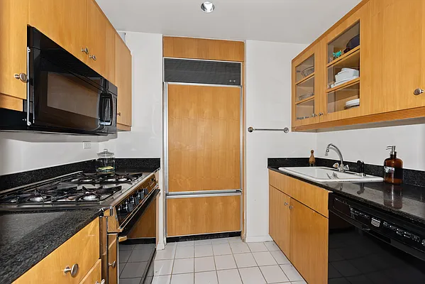 Rented by Compass | media 3