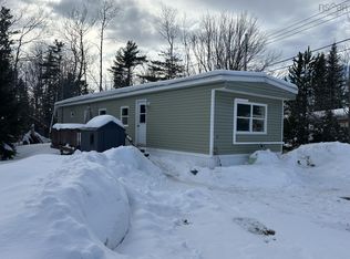 1017 Poplar St, Westville, NS B0K 2A0