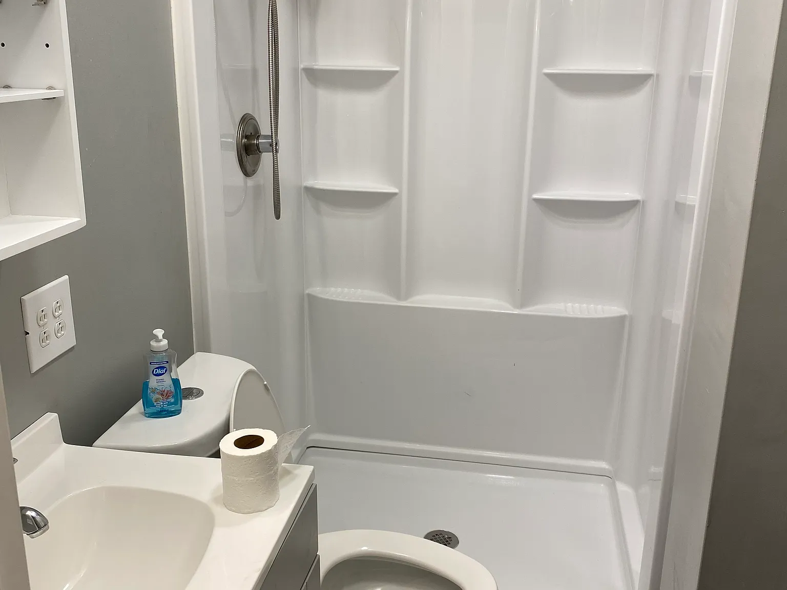 3 bed, 1700 sqft, $2,000 — Photo 4