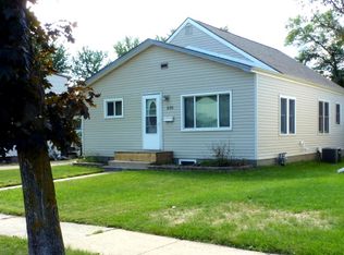 680 Redding Ave, Windom, MN 56101